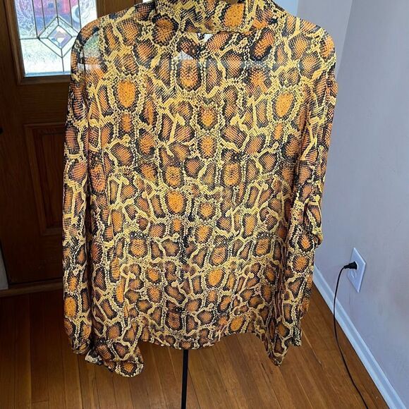 Pretty Little Things Sheer Snake Print Pocket Detail Oversized Shirt Orange Larg - Picture 7 of 10